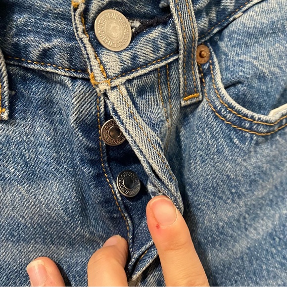 Levi's Premium Wedgie Distressed Button Fly Jeans sz 24 - Picture 4 of 8